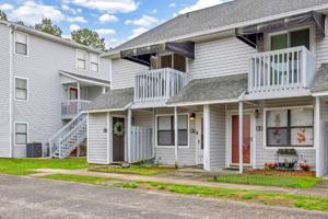 featured image of 801 Burcale Rd #E2