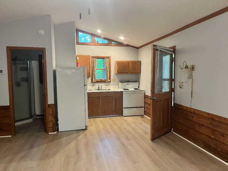 2105 Bardowl Ln - Photo 5 of 19