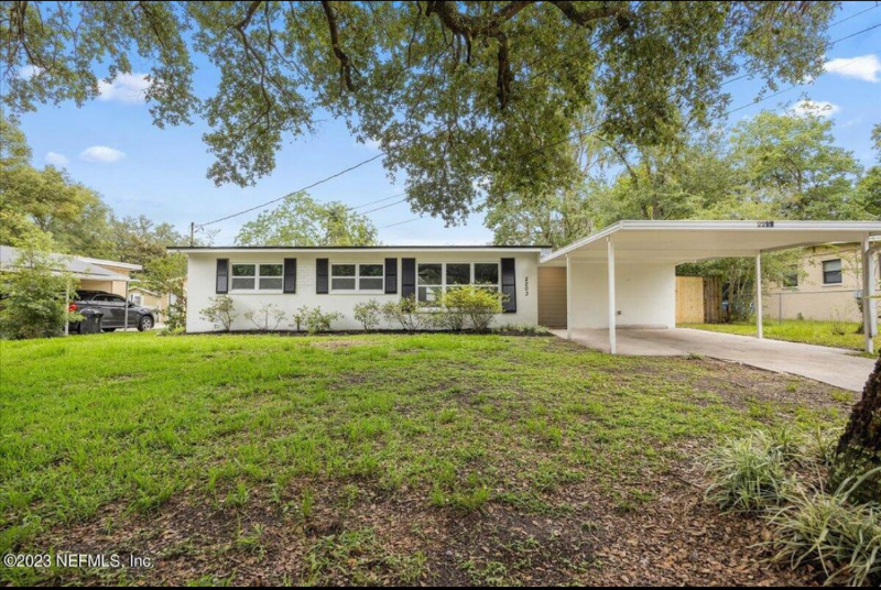 2203 Bourget Dr - Photo 2 of 12