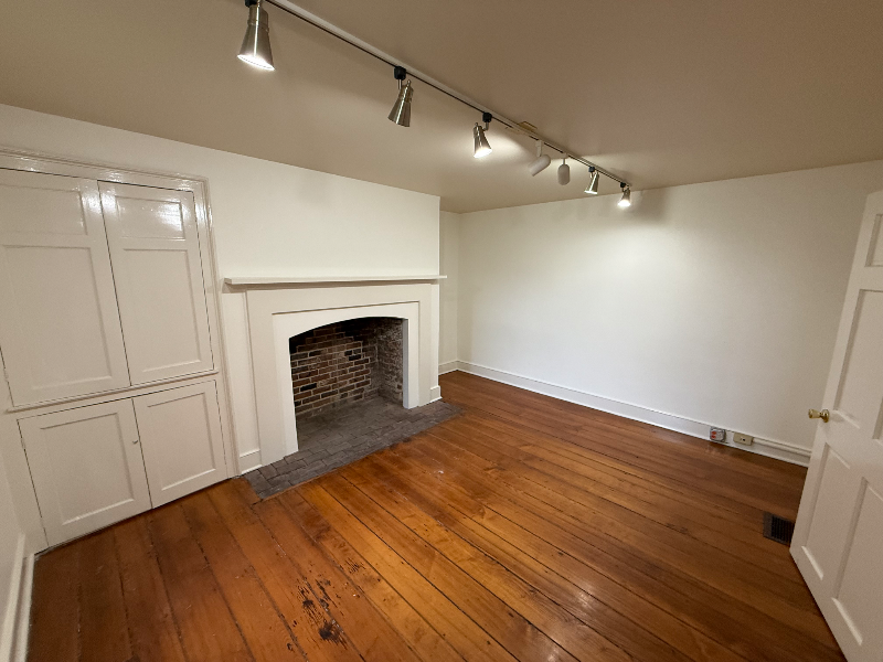 263 N Limestone - Photo 5 of 26