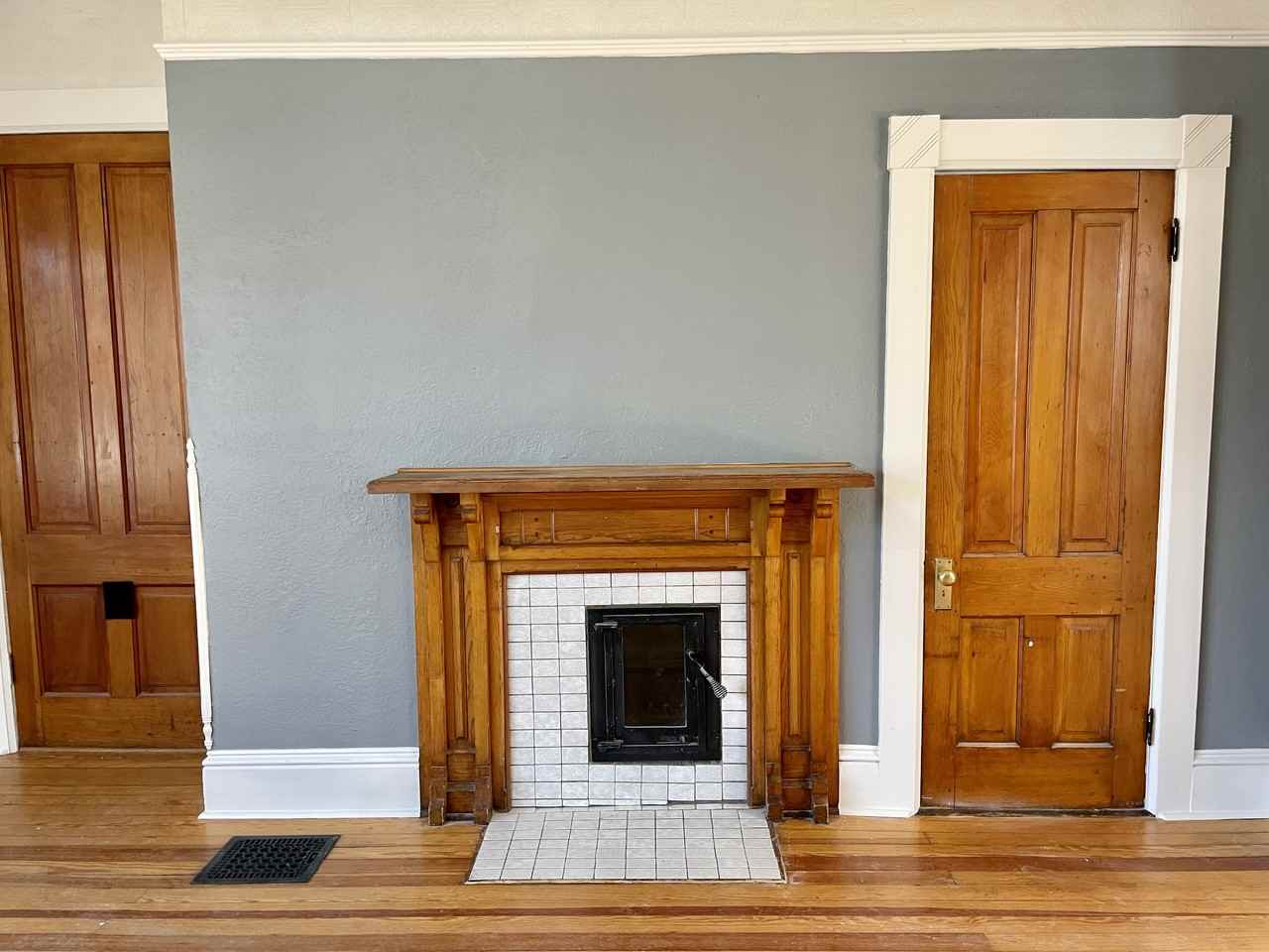 9 E Dale St #1 - Photo 3 of 9