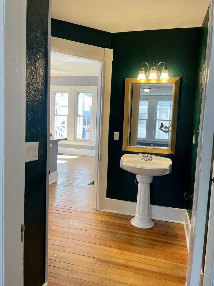 9 E Dale St #1 - Photo 6 of 9