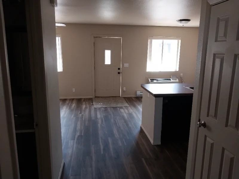 207 4th St Sw #B - Photo 7 of 19