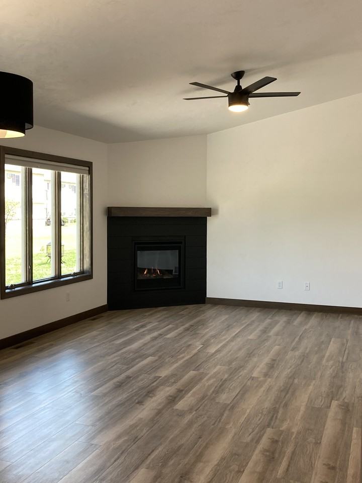 2392 Jacobsen Rd #NA - Photo 3 of 8