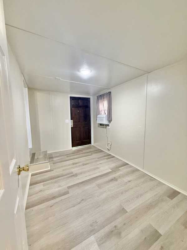 910 Polk St #4 - Photo 2 of 7