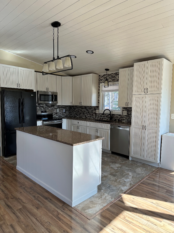 17634 Meadow Creek Dr - Photo 3 of 20