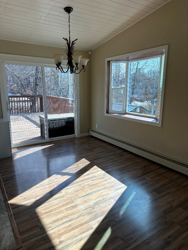 17634 Meadow Creek Dr - Photo 4 of 20