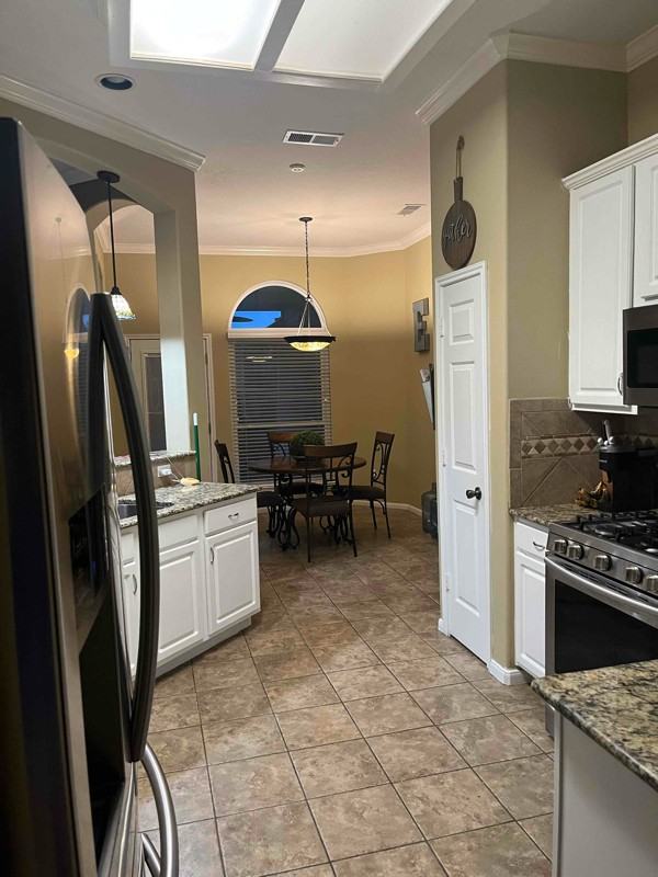 8207 Fairgrove Park Ct - Photo 6 of 25