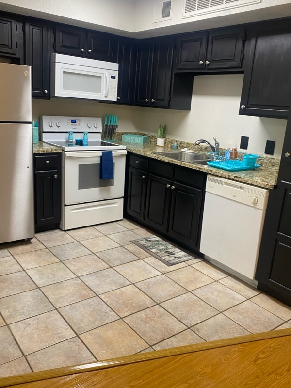 1704 Baird Farm Cir - Photo 2 of 7