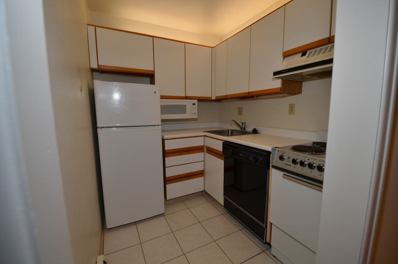 6007 Walnut St #12 - Photo 4 of 5