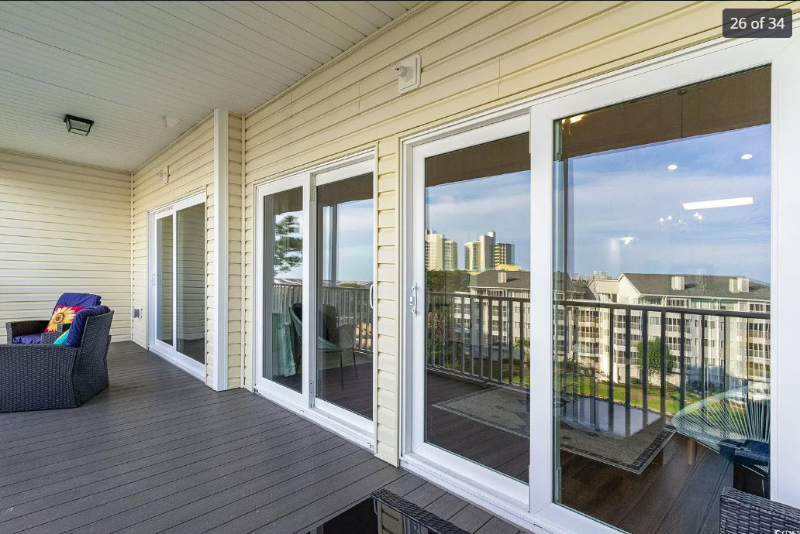 601 Hillside Dr N - Photo 2 of 25