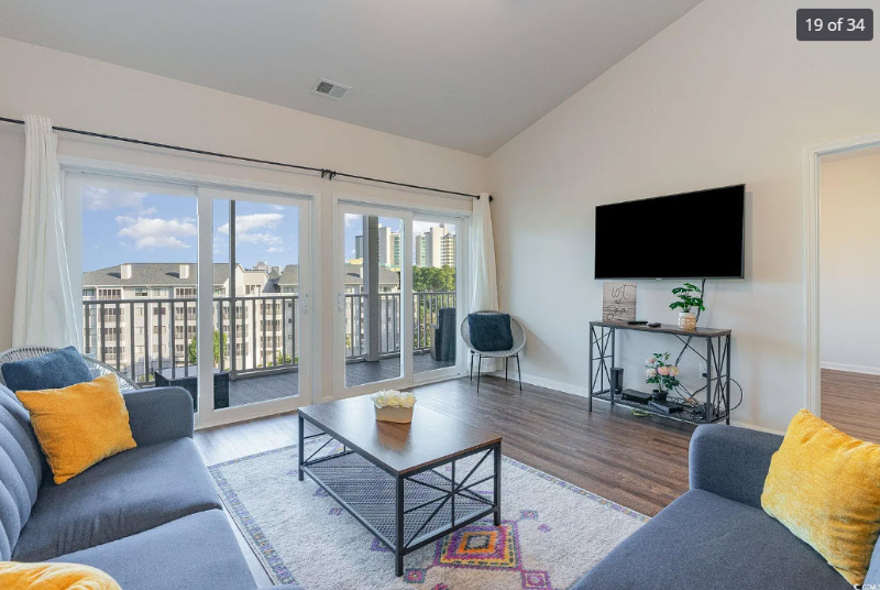 601 Hillside Dr N - Photo 4 of 25