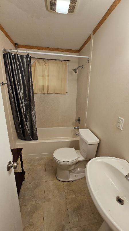 307 Westfield Ave - Photo 4 of 8