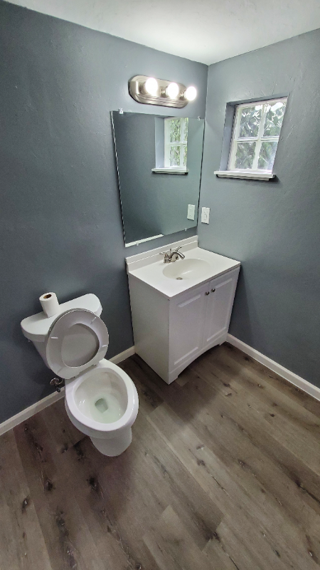 504 Stonewall St - Photo 7 of 9