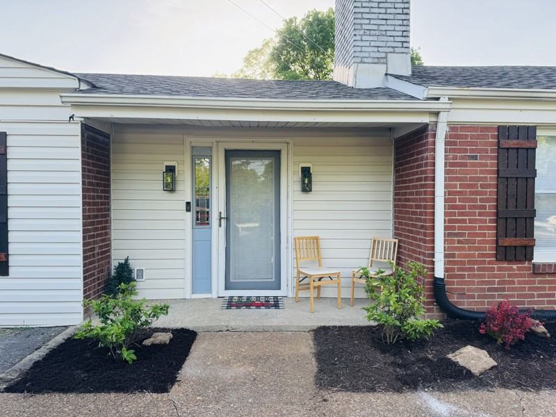 2701 Hartford Dr - Photo 5 of 20