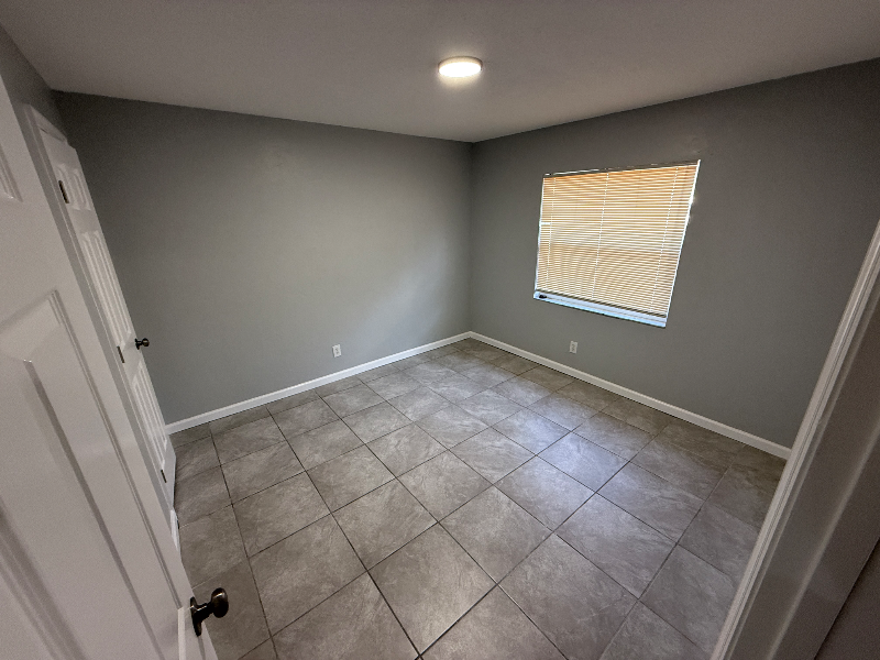 908 Lora St #A - Photo 4 of 10