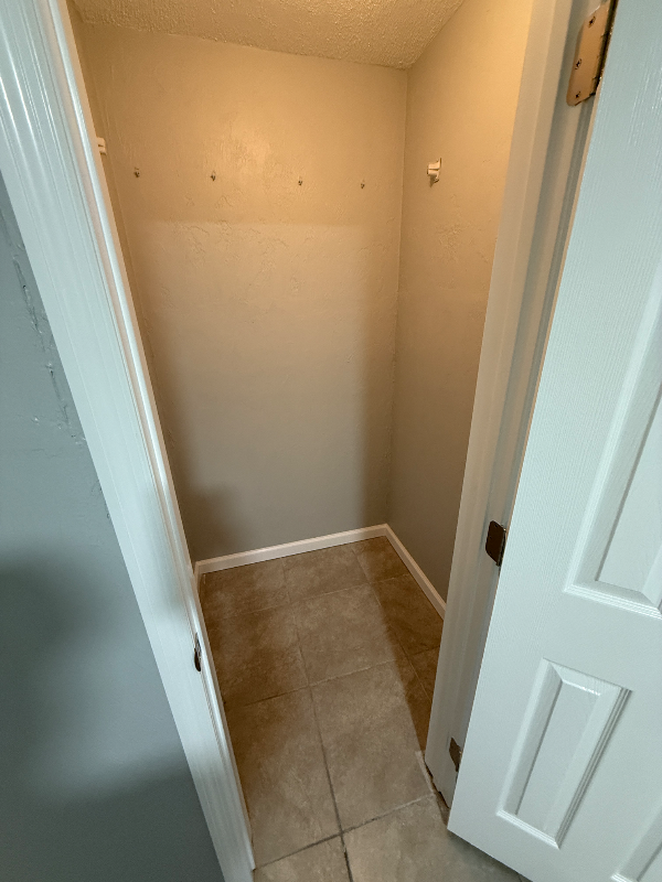 908 Lora St #A - Photo 7 of 10