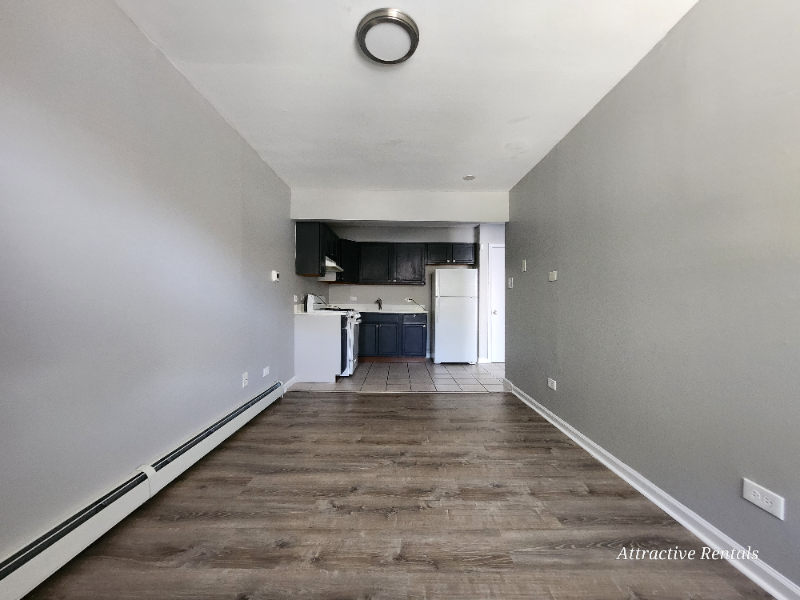 3331 Commercial Ave - Photo 2 of 7