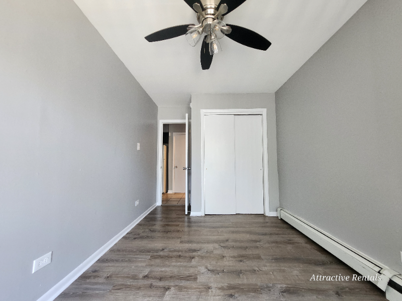 3331 Commercial Ave - Photo 5 of 7