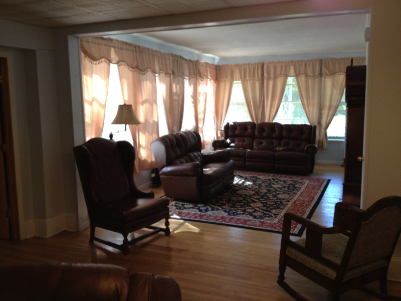 1 Pomfret Rd #1A - Photo 2 of 8