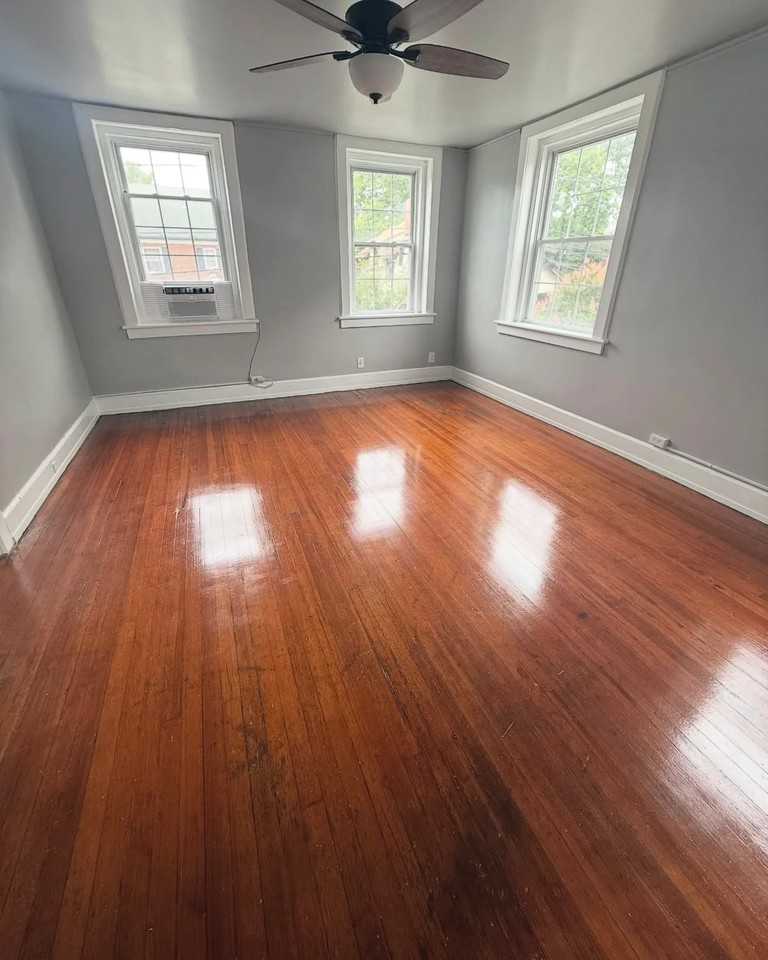 1415 Leigh St #3A - Photo 3 of 11