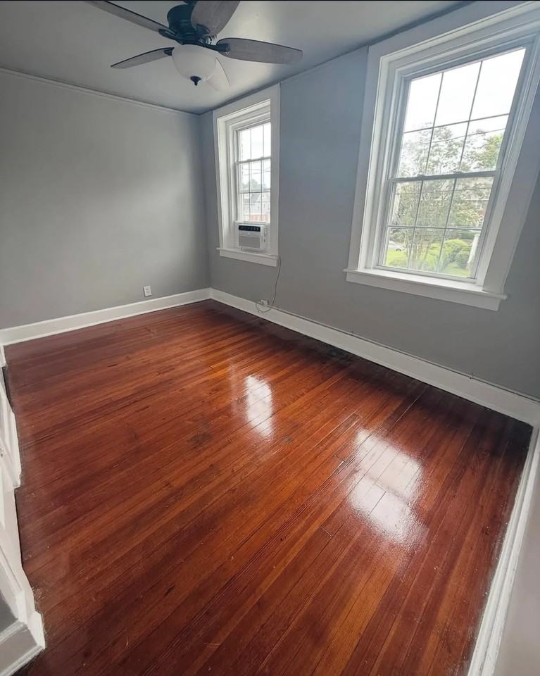 1415 Leigh St #3A - Photo 4 of 11