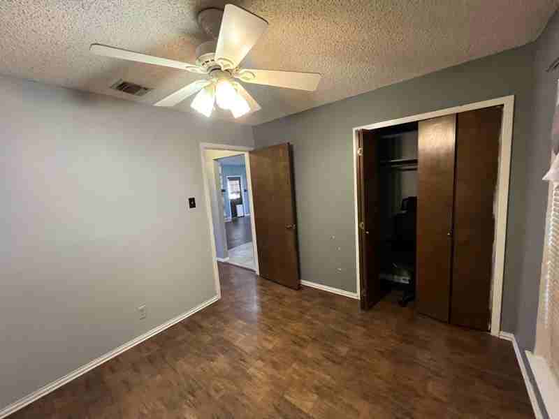 6210 Welles Creek Dr - Photo 5 of 16