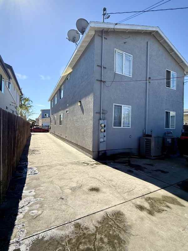 417 E 105th St - Photo 5 of 6