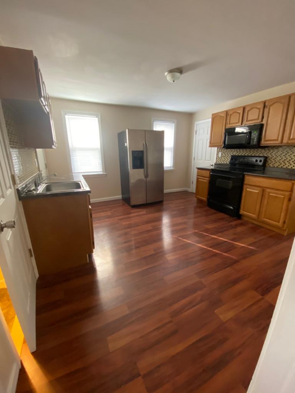 44 Maple St #1 - Photo 4 of 22