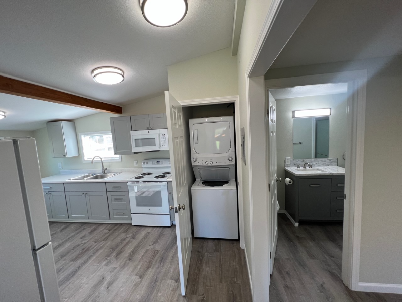 1153 W Hendrickson Rd #B - Photo 2 of 14