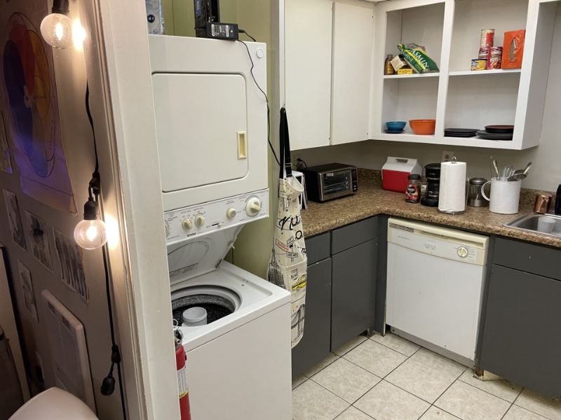 417 Grand Blvd #B - Photo 3 of 13