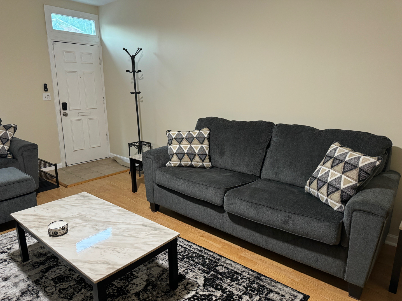 409 Herr St - Photo 6 of 33