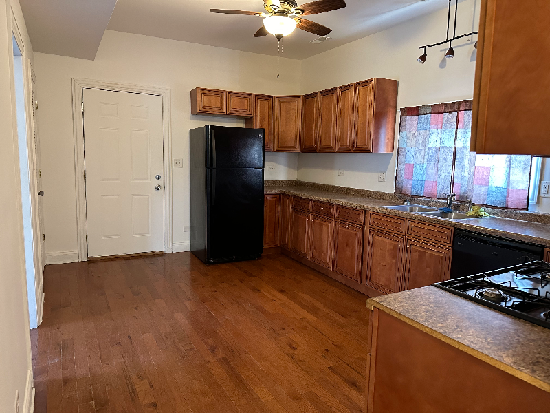 1650 N Keeler Ave #1650-2 - Photo 5 of 17