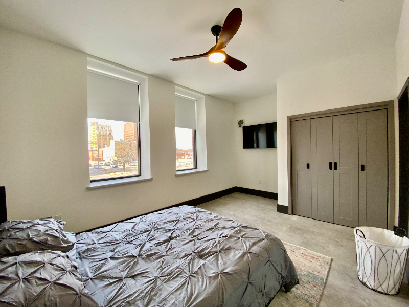 116 E Randolph Ave #212 - Photo 6 of 7