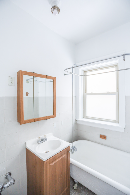 4445 N Damen Ave #3 - Photo 7 of 8