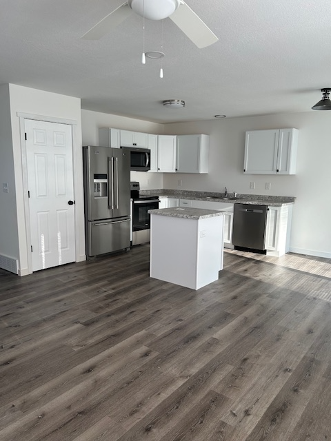 2740 L St Sw #B - Photo 2 of 12