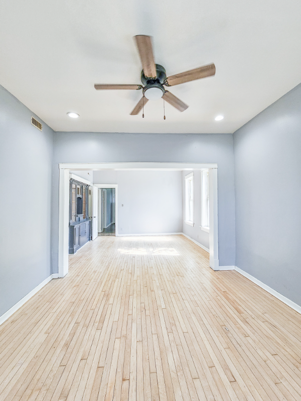 3208 W Beach Ave #2 - Photo 2 of 7