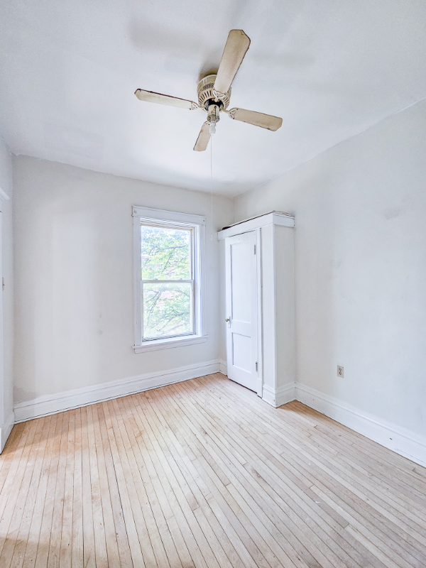 3208 W Beach Ave #2 - Photo 3 of 7