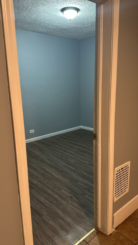 1546/1548 West Street #1546 - Photo 3 of 16