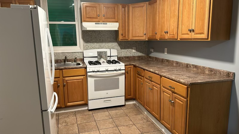 1546/1548 West Street #1546 - Photo 6 of 16