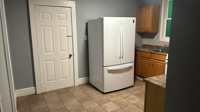 1546/1548 West Street #1546 - Photo 7 of 16