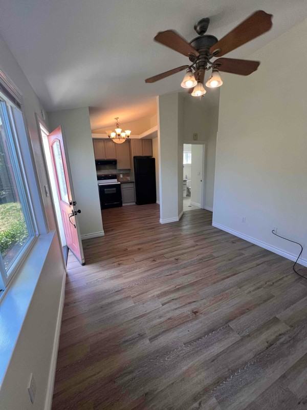 139 Roslyn Dr #A - Photo 5 of 15