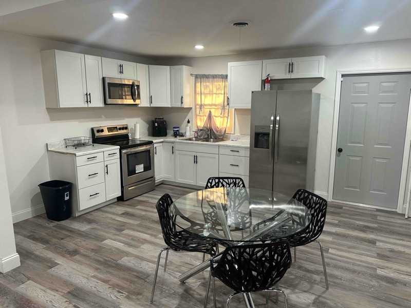 905 Colquitt Cir - Photo 3 of 17