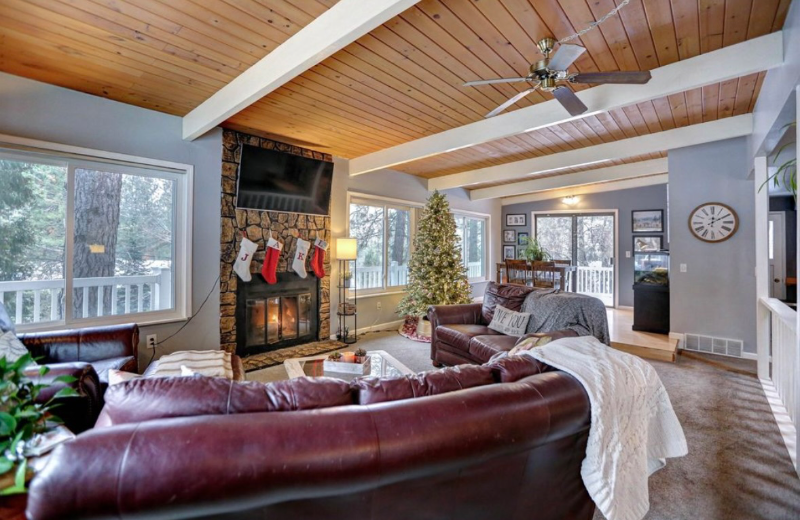 6305 E 15th Ave - Photo 2 of 25