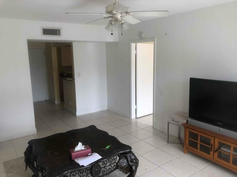 Nw 20th St #212 - Photo 3 of 6