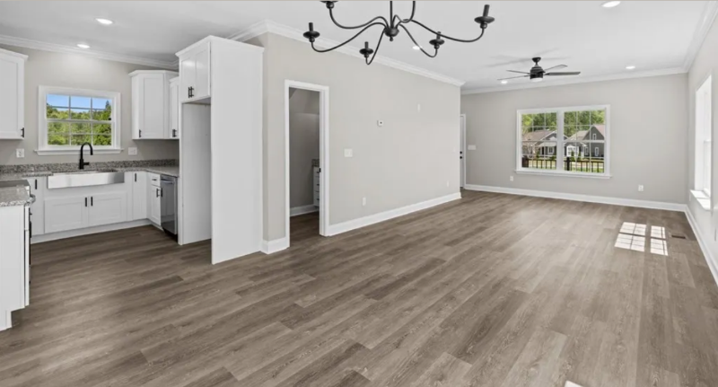 417 Coahulla Creek Dr - Photo 3 of 12