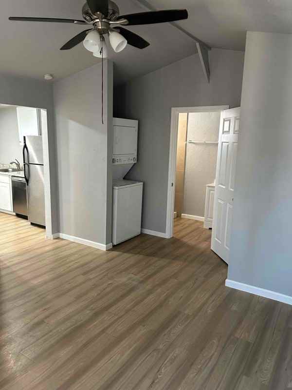 343 N Harris Dr - Photo 2 of 6