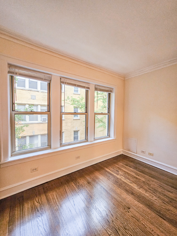 4314 N Keystone Ave #1 - Photo 5 of 11