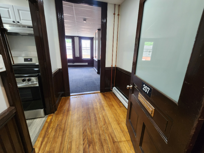 18 Langdon St #207 - Photo 4 of 13