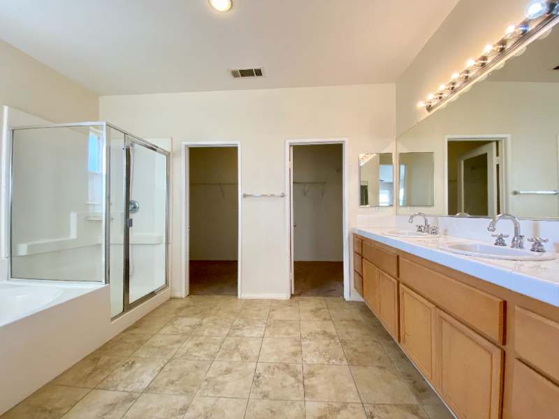 22271 Summer Holly Ave - Photo 5 of 30
